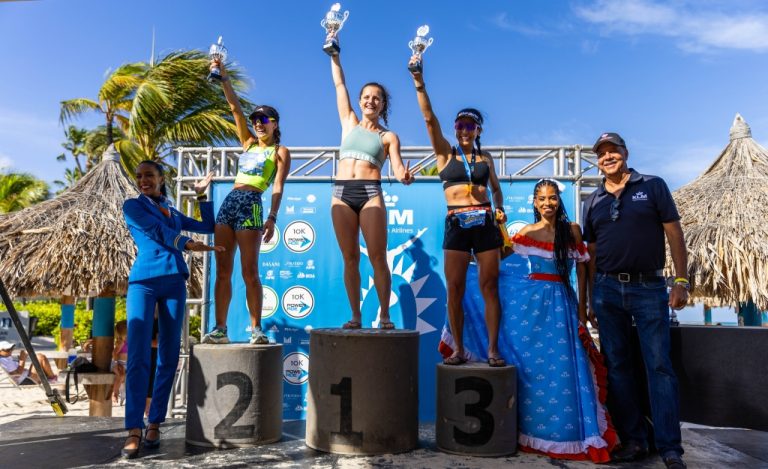 KLM Aruba Pers 2024 marathon female stage